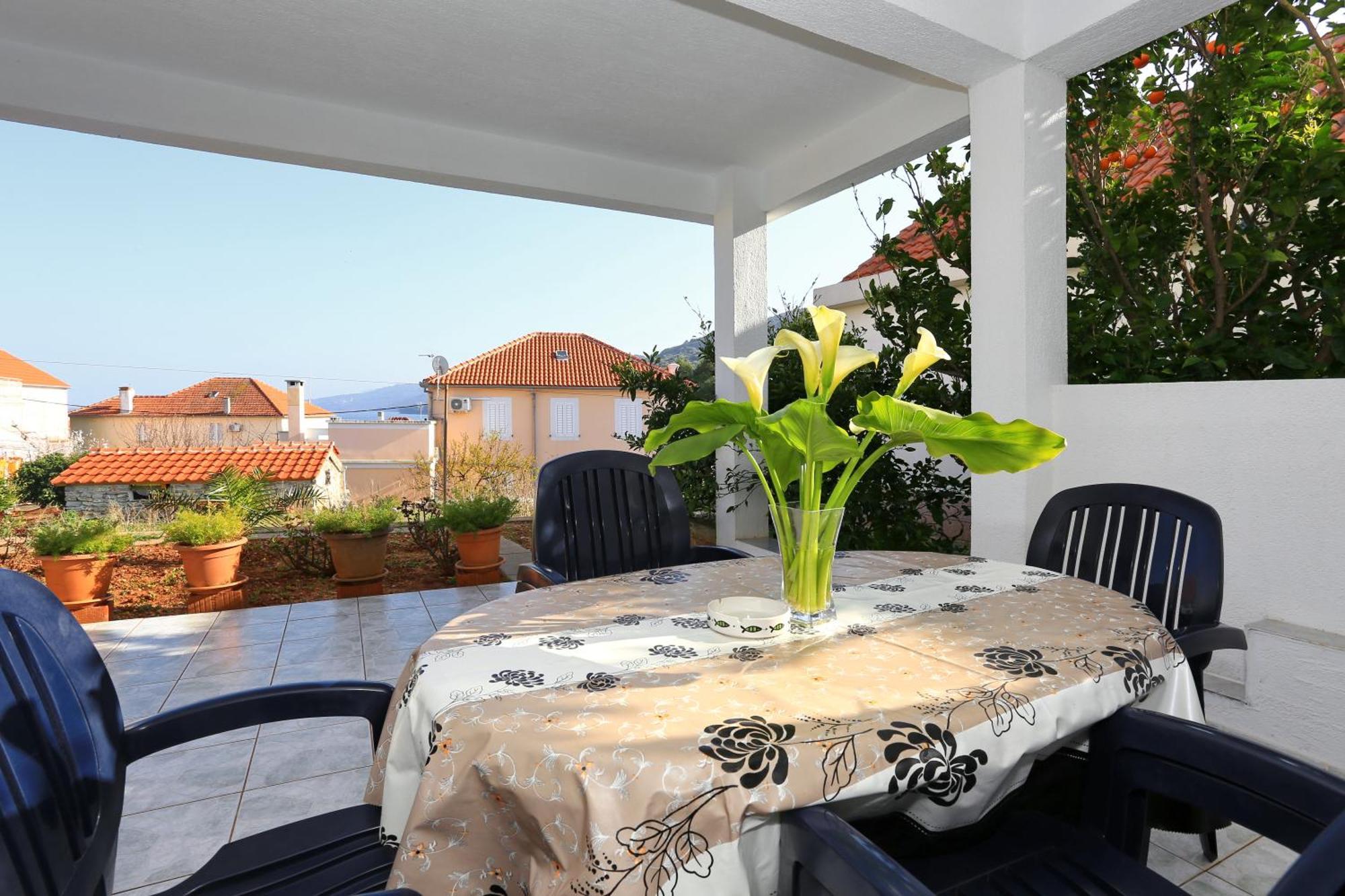 Apartments Olga Božava Екстериор снимка